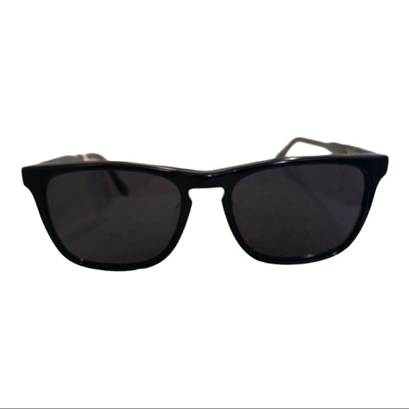 New Bottega Veneta black rectangle sun glasses